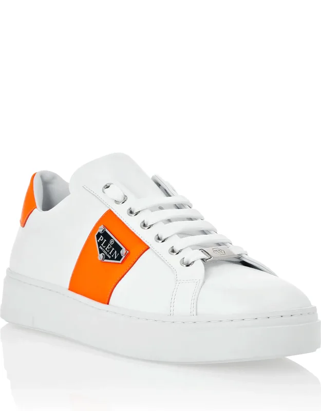 Lo-top Sneakers Triangle