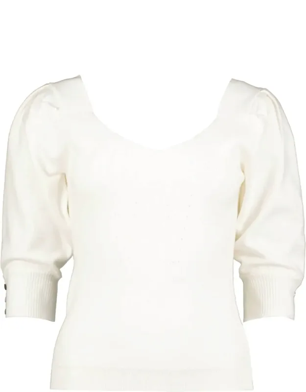 "sweater - Ultimate Go-to, Perfect Combination Of Warmth And Style"