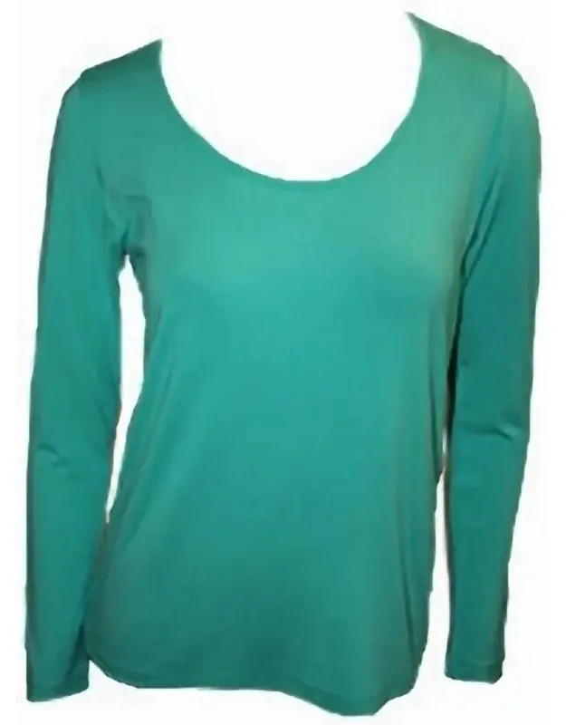 Scoop-neck Top With Flattering Open Look And Comfortable Layering