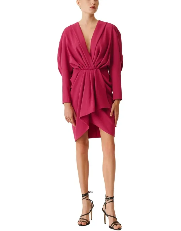 Dress With Luxurious Lining And Lightweight Fabric
