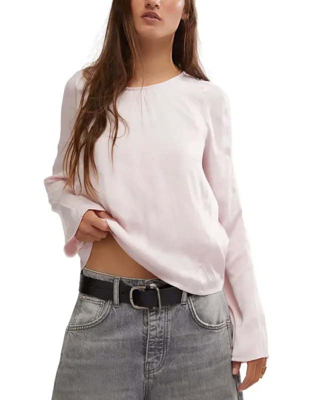 Arabella Blouse - Versatile & Sophisticated