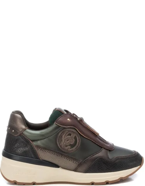 Carmela Collection Leather Casual Sneakers - Sleek & Stylish