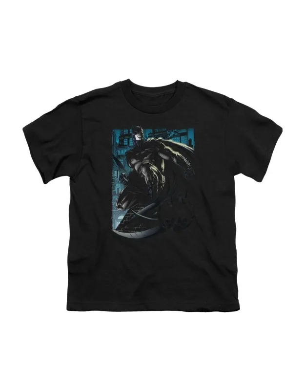 _batman Knight Falls In Gotham Short Sleeve Tee - Stylish And Easy_