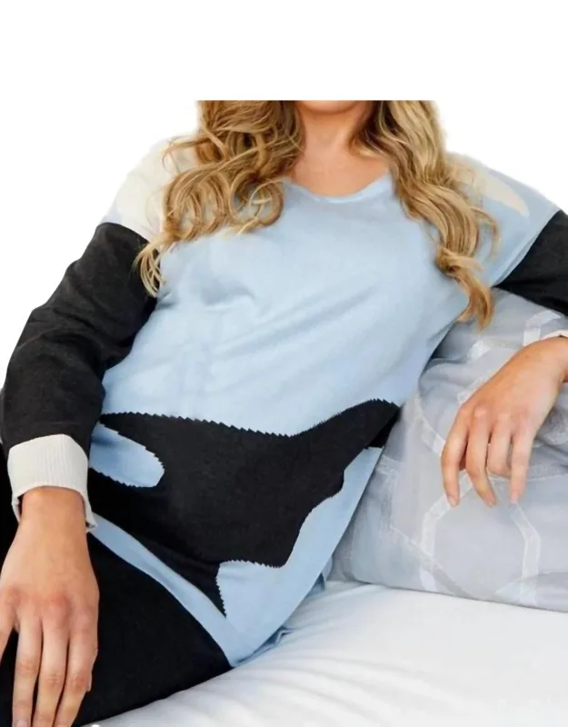 Camo V-neck Pullover