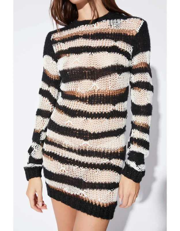 Akamu Dress