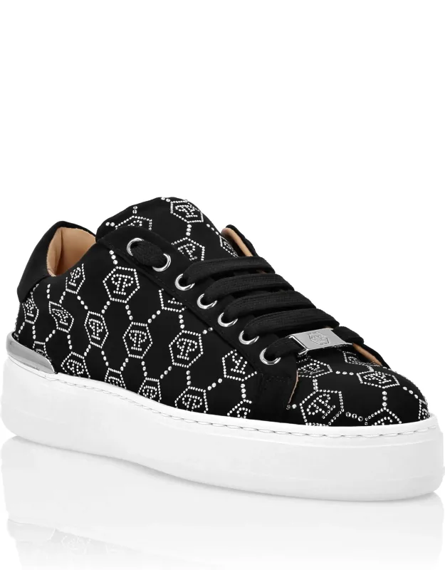 Satin Lo-top Sneakers
