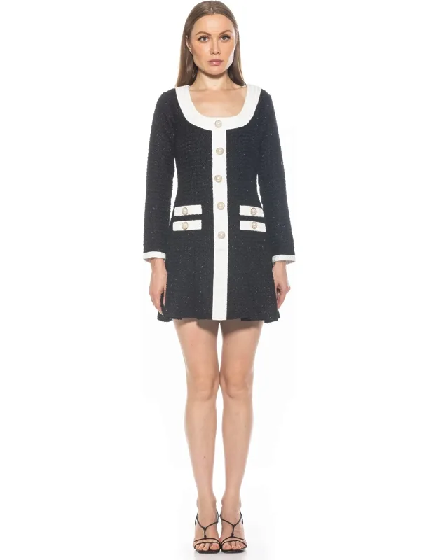 Nina Dress With Scoop Neck And Pleated Skirt