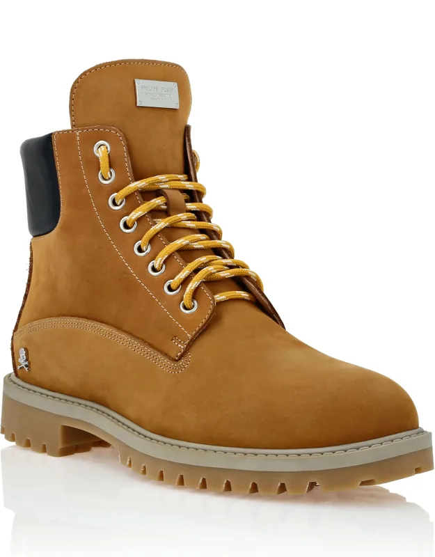 Nabuk Low Flat Boot