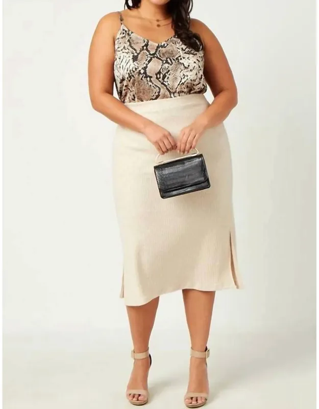 Ribbed Pencil Skirt