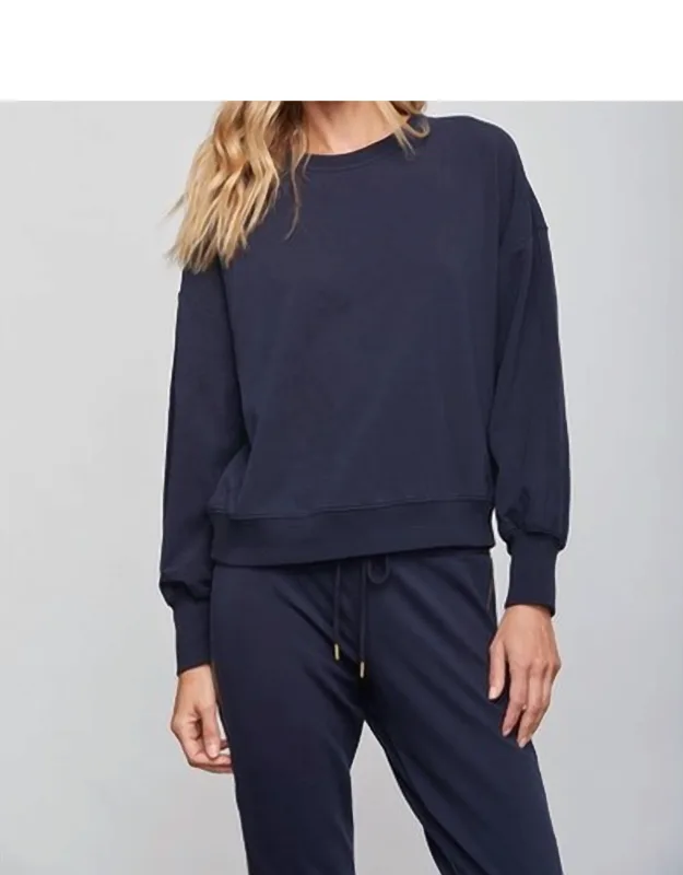 Amara Pullover