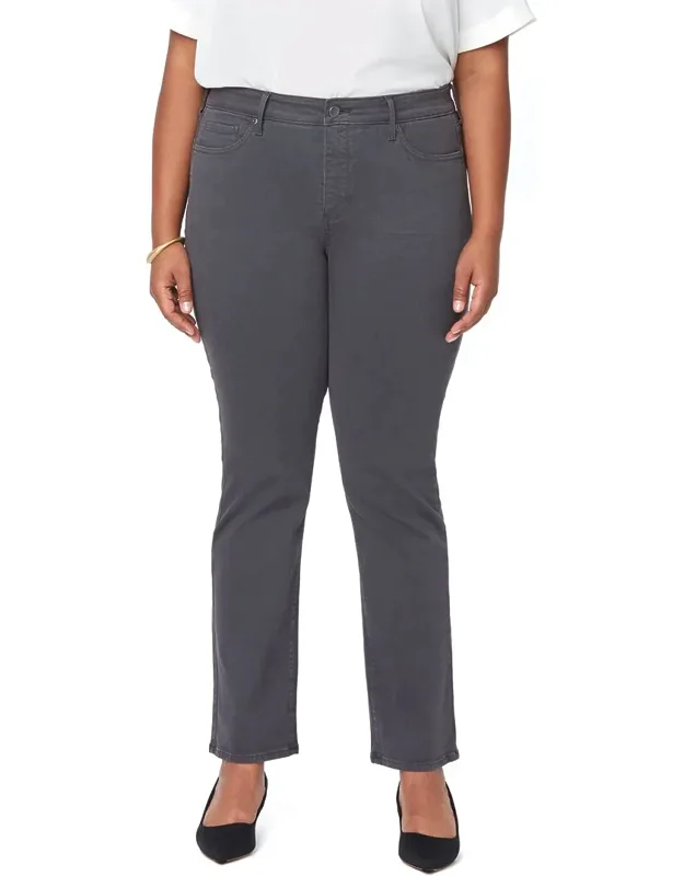 Vintage Straight Leg Jeans