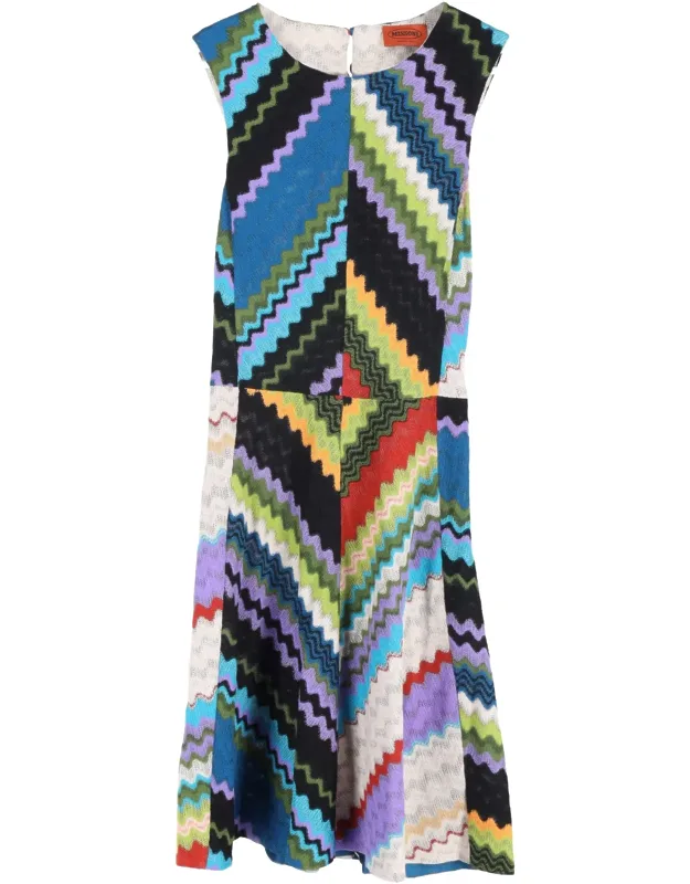 Zig-zag Patterned Knit Sleeveless Dress