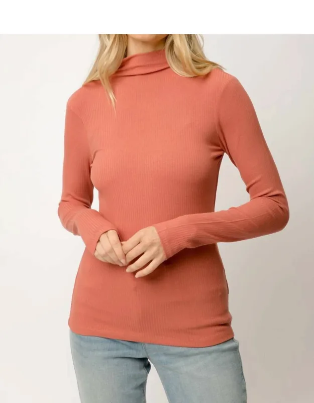 Ribbed Mock Neck Turtleneck