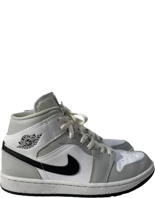 Jordan 1 Mid Sneakers