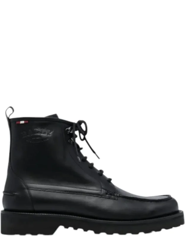 Moc Toe Leather Boots