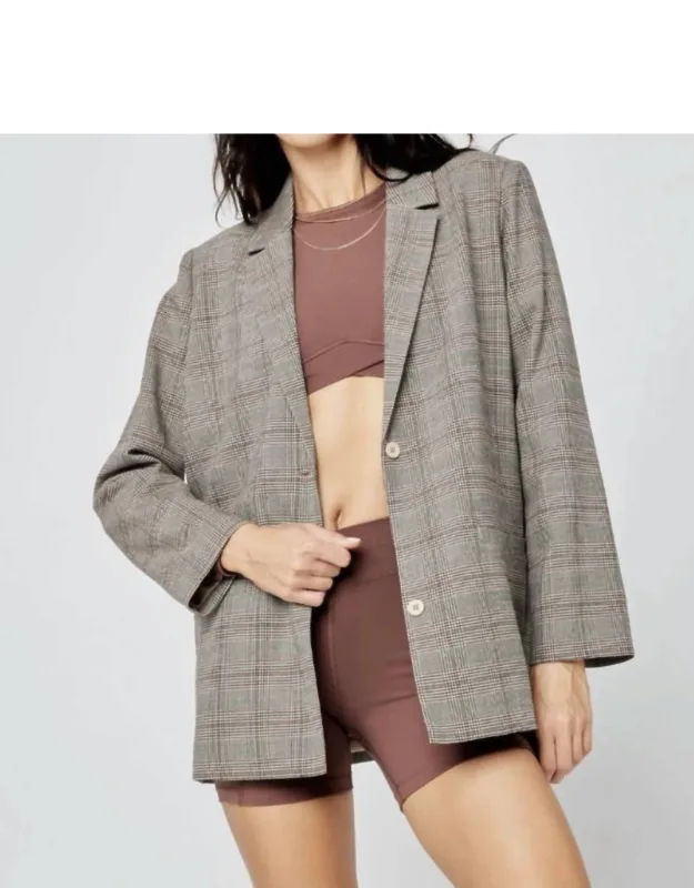Nadia Blazer
