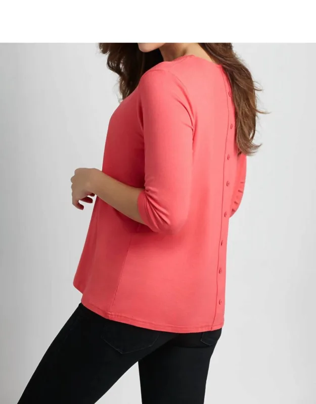 Button-back Scoop Neck Top