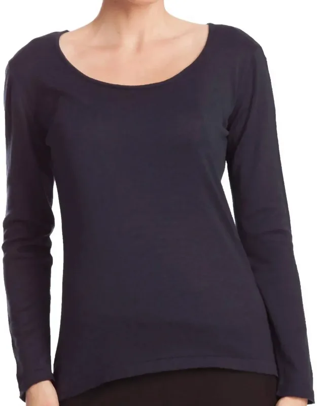 Scoop Neck Long Sleeve Top