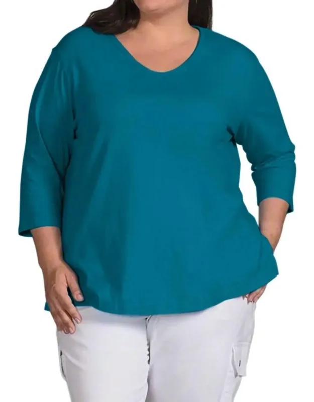 3/4 Sleeve V-neck Tee - Plus In Depths