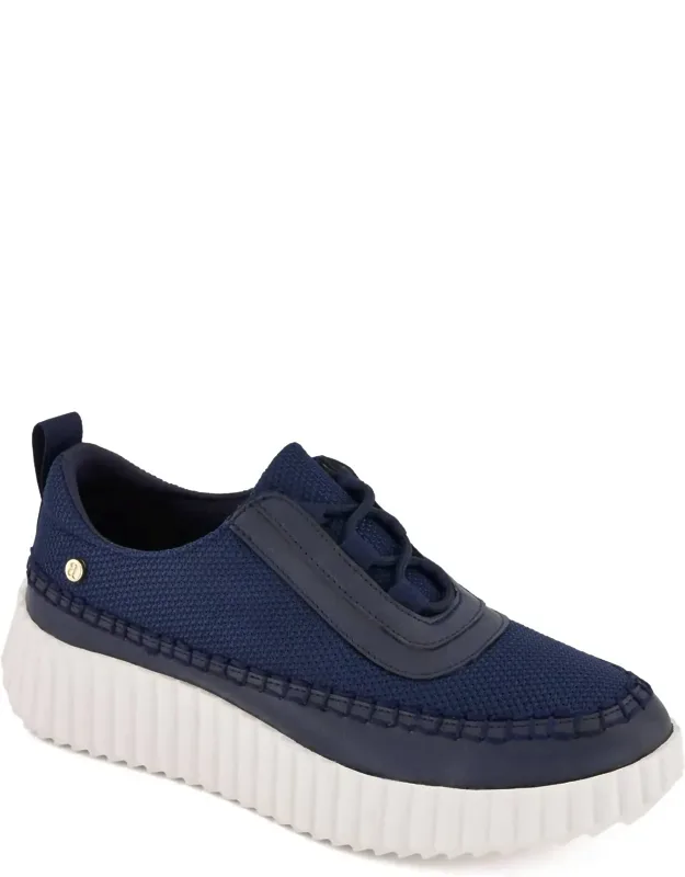 Urban Comfort Sneakers - Durable Polyester, Lightweight Design