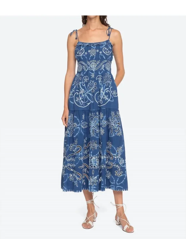 Embroidery Sleeveless A-line Dress