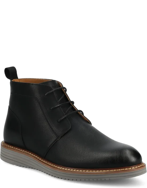 Stratton Plain Toe Casual Chukka Boots