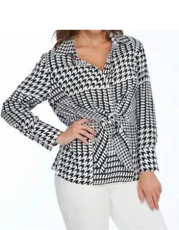 Tie Front Top