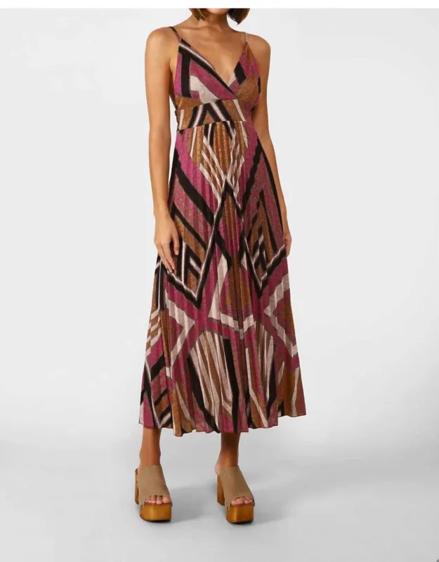 Long Pleated Geometric Design Dress