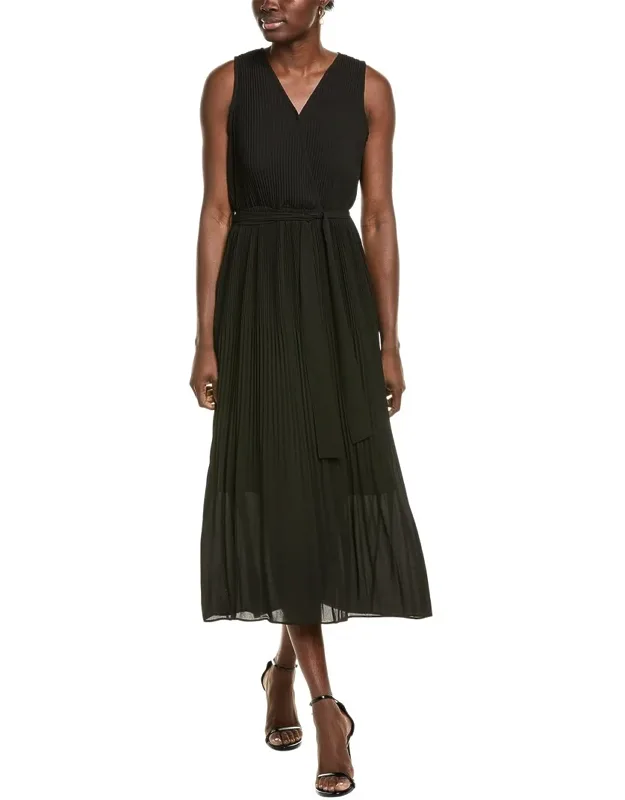 Maxi Dress With Pleated Fabric And V-neck