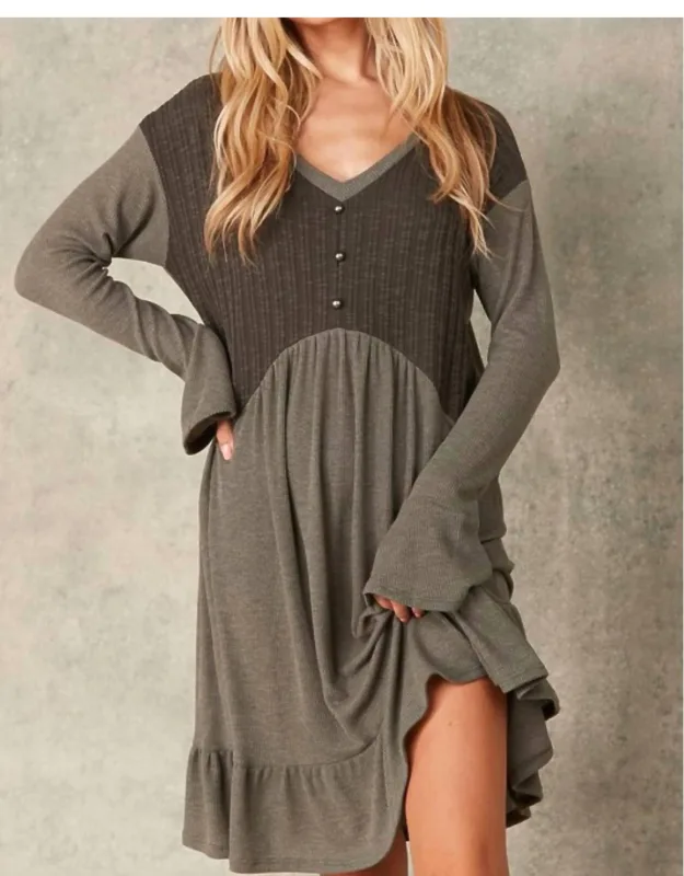 Ruffle Hem Knit Dress