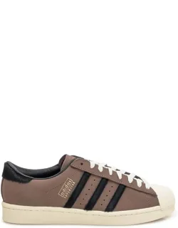 Superstar Sneakers