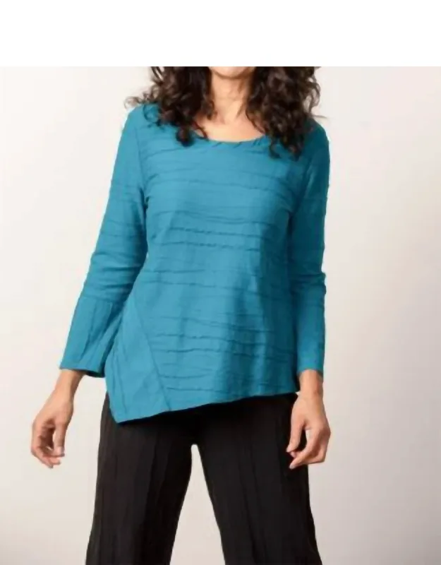 Steady Stream Lantern Sleeve Pullover