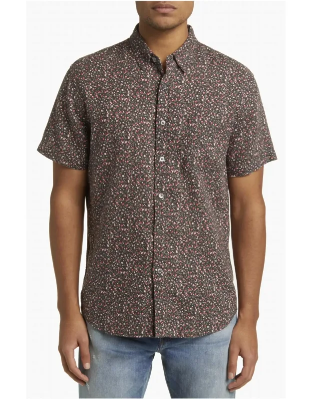 Carson Button-up Shirt With Practical Pockets And Classic Collar Neckline
