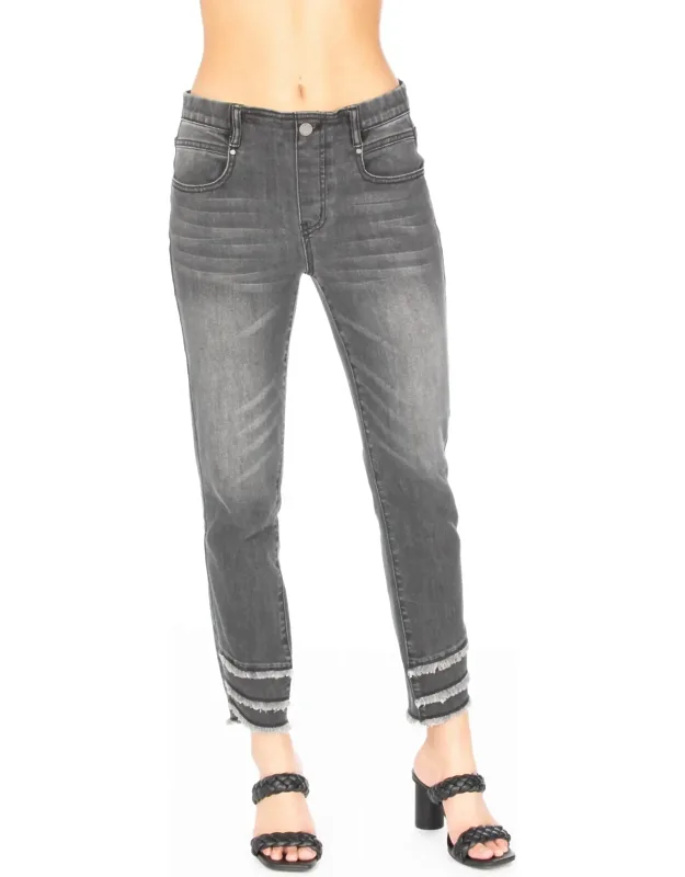 Ankle Frayed Hem Skinny Jeans