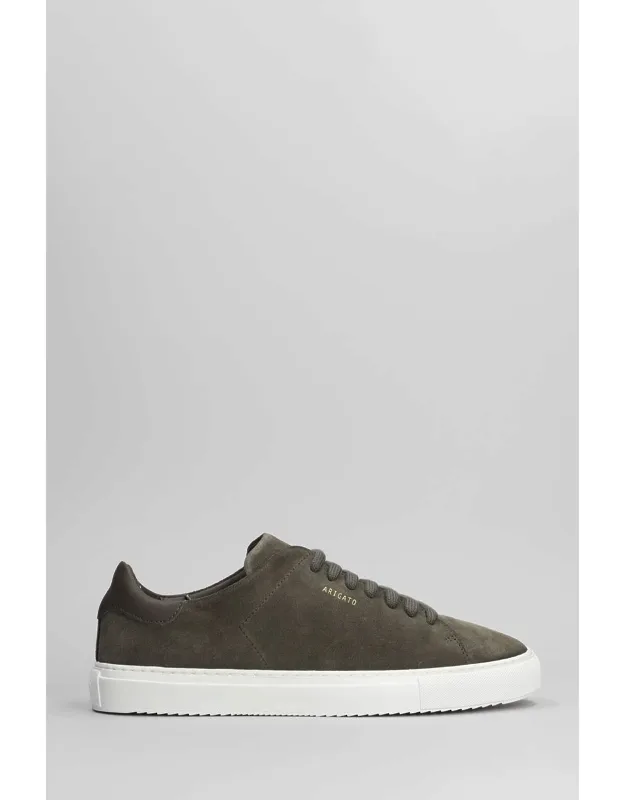 Clean 90 Sneakers