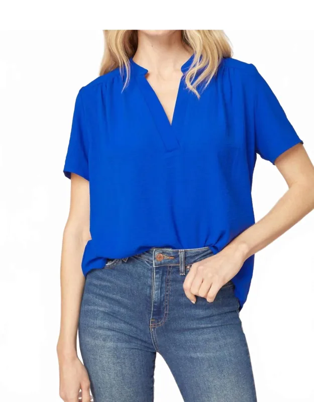 Classic & Chic Top
