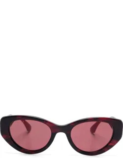Gucci Cat-eye Sunglasses With Uv-protective Lenses And Curved Tips