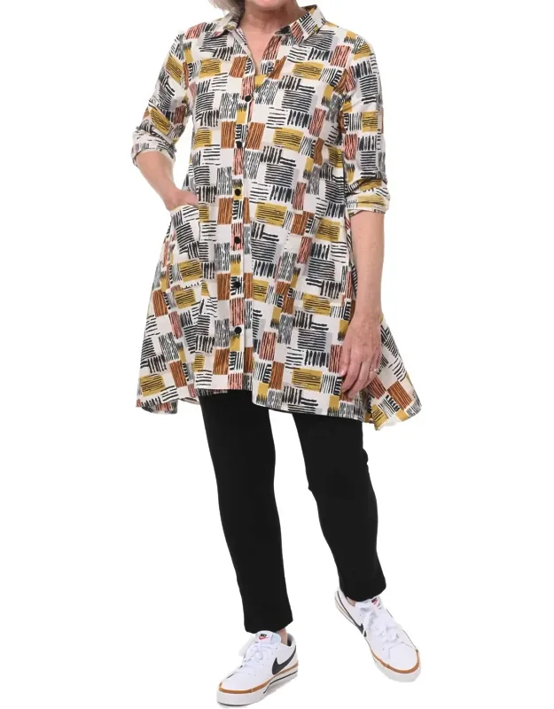 Destin Button Down Tunic In Rhythm With Flattering Silhouette And Stylish Details