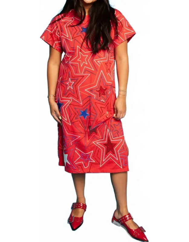 Groovy Star Midi Tee Dress