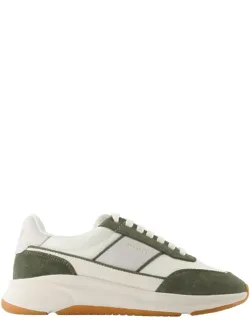 Genesis Neo Sneakers