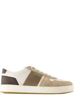 H668 Sneakers With Smooth Calfskin And Rubber Sole