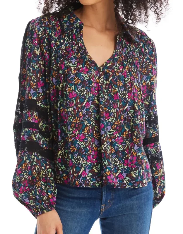 Mari V-neck Blouse