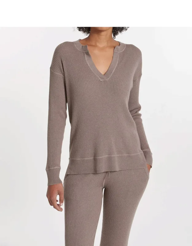 Cabo Split Neck Top