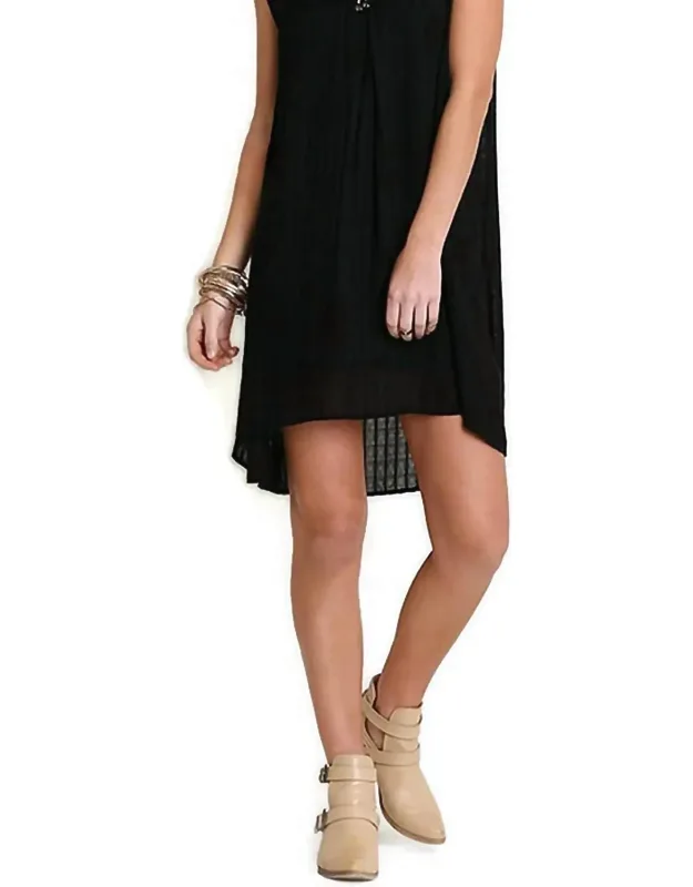Lace Sleeveless Dress