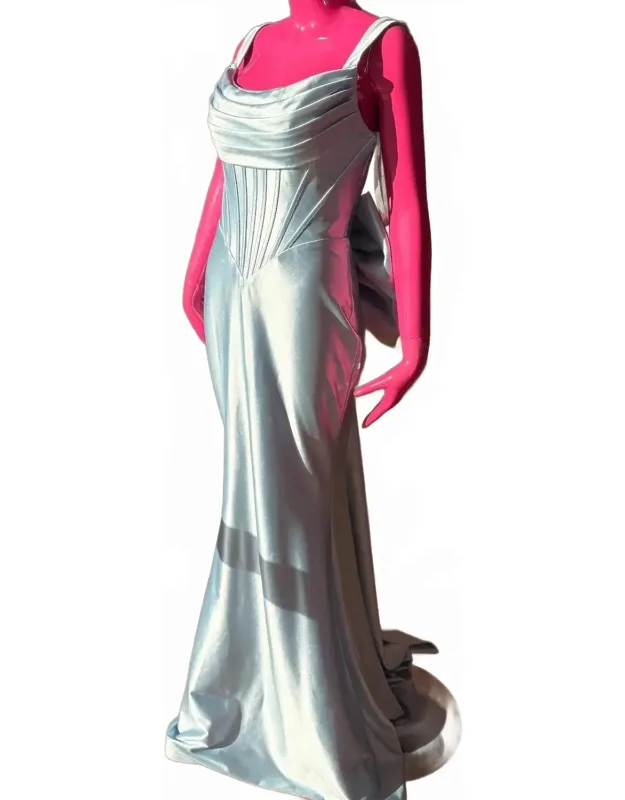 Fitted Long Formal Dress With A Bow