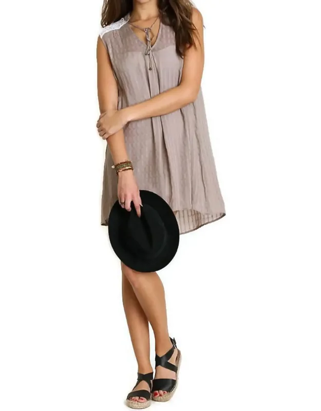 Bohemian Lace Sleeveless Dress