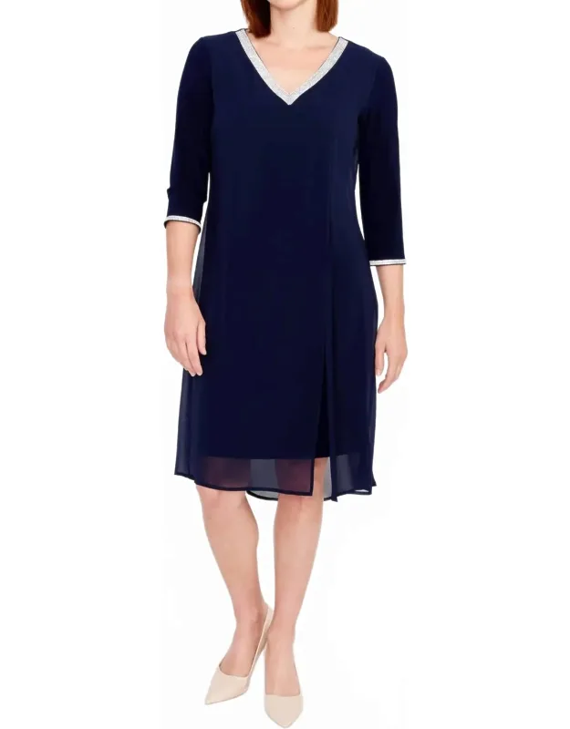Knee-length Shift Knit Dress