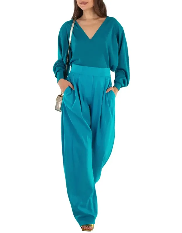 Capri Plunge V-neck Jumper