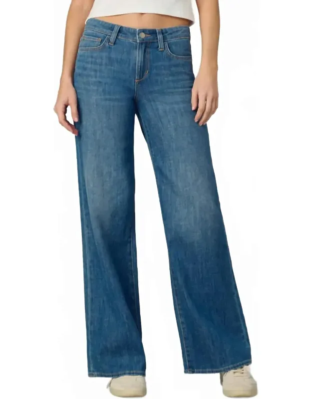 Low Rise Wide Leg Jeans