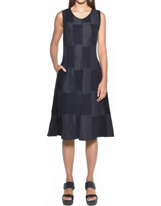 Sleeveless Chessboard Dress